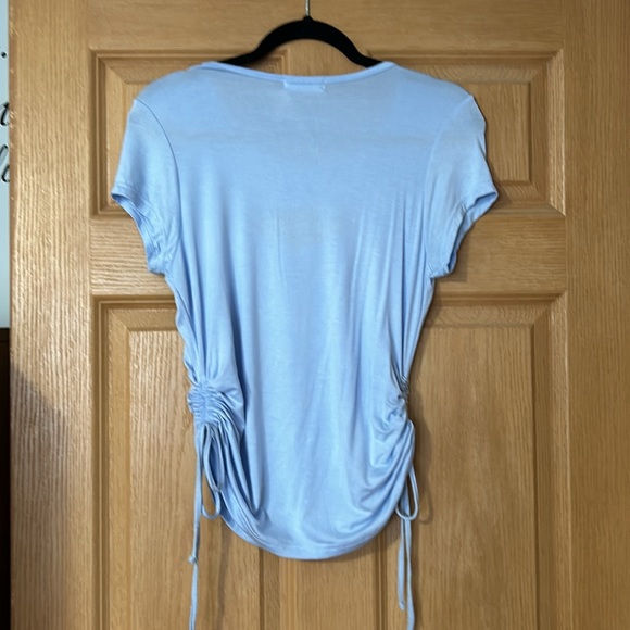 Peekaboo t-shirt - Picture 3 of 5